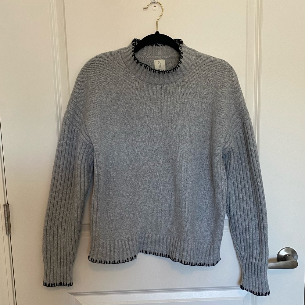 Joie Gray Ribbed Crew Neck Sweater